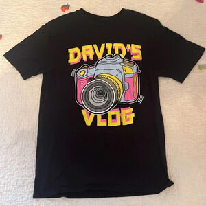 David Dobrik Vlog Squad T shirt medium